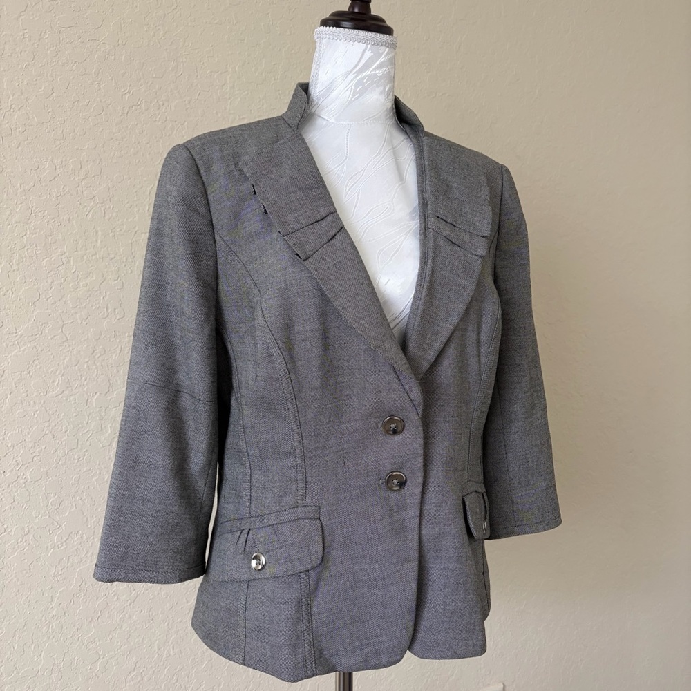 White House Black Market Silver‎ Gray Pleated Collar Cropped Blazer Size 12